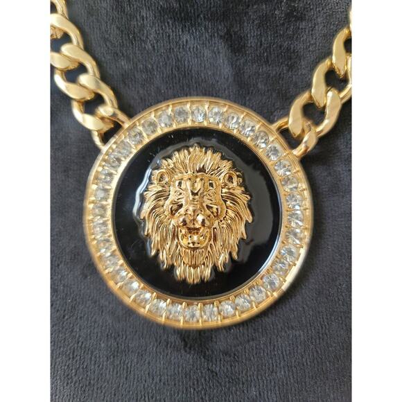 bebe Gold Chain Necklace Lion Pendant with Lobster Clasp Statement Jewelry - Picture 3 of 8